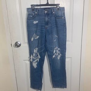 Medium wash MOM JEANS